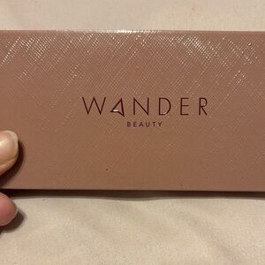 Wander Beauty Elegant Rose Eyeshadow Palette